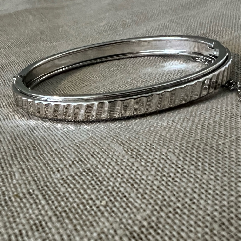 Vintage Silver Whiting & David Hinge Bangle Bracelet